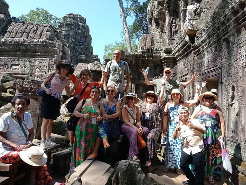 1-Day Trip to Angkor Wat with a Private or Shared Guide in Spanish - Angkor Wat in the Afternoon: The World’s Largest Religious Monument