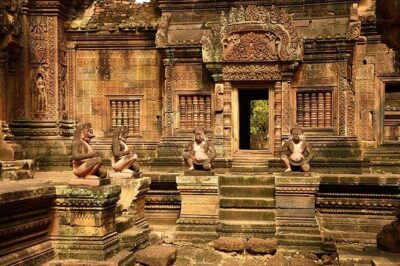 2-Day : Angkor Sunrise, Kompong Phluk Sunset & Banteay Srei Tour - Angkor Wat sunrise: the early gate payoff