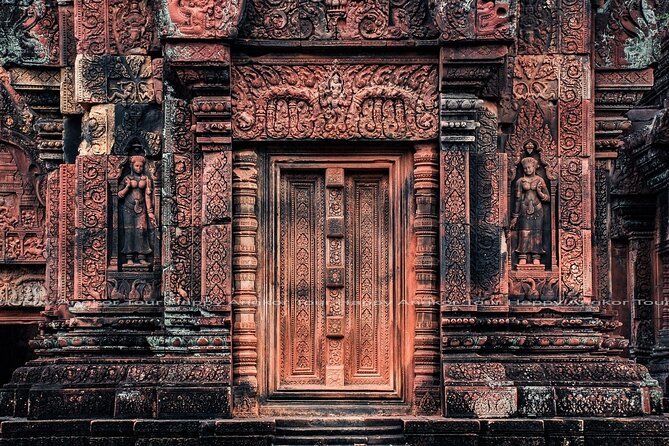 2-Day Angkor Wat, Banteay Srei & Floating Village Kampong Pluk - Day 1 from 8:00am: Angkor Wat, Ta Prohm roots, and the Angkor Thom face run