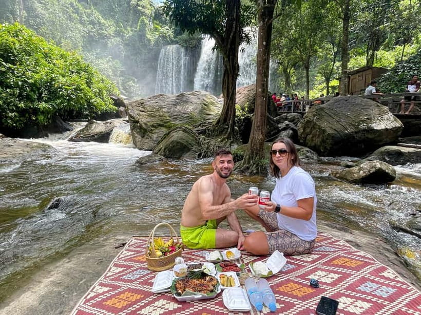 2-Day Angkor Wat, Kulen Mountain, Beng Mealea and Tonle Sap - A local breakfast stop that actually adds meaning (and breaks the temple monotony)