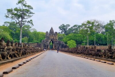 2 Day Cambodia Private Guided Tour in Angkor Temples - Day 1 through Angkor Thom: gates, towers, terraces, and Ta Prohm