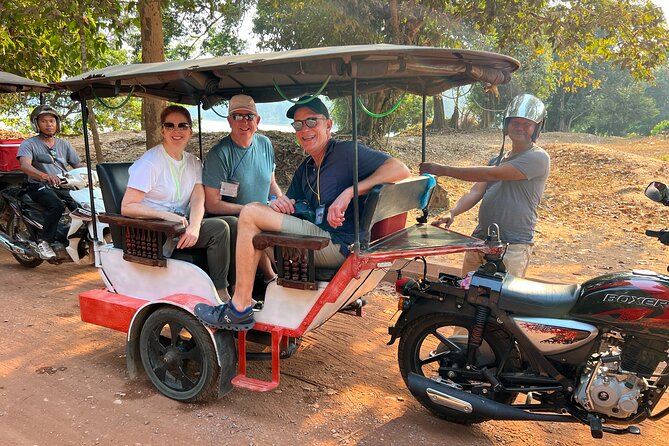 2-Day Unforgettable Experience of Angkor Wat - After Breakfast: Psa Leu Central Market and Real Vendor Life