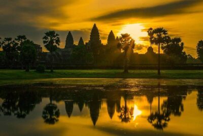2days Explore Angkor wat Small Tour & Big Tour + Banteay Srei (Private tour) - Day 1: Angkor Thom South Gate, Bayon faces, and Ta Prohm’s jungle mood