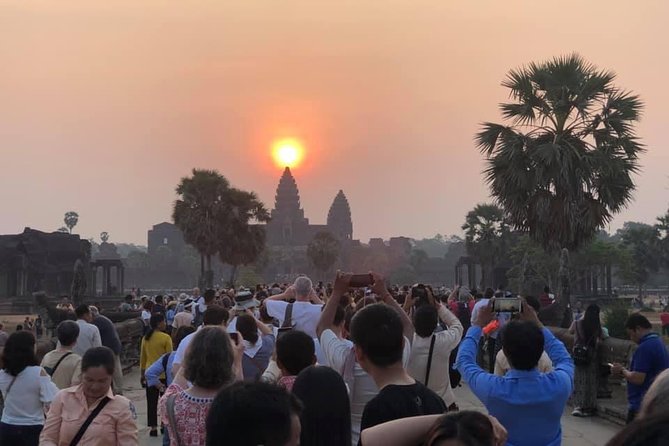 3-D Angkor Temples With One Sunrise - What You See (and What to Expect) by Temple Stop