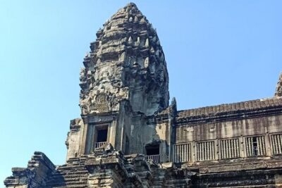 3-Day 'Temples & Tonle Sap' Tour - Day 1: Angkor Archaeological Park, the big three, and a sunset-hill finish