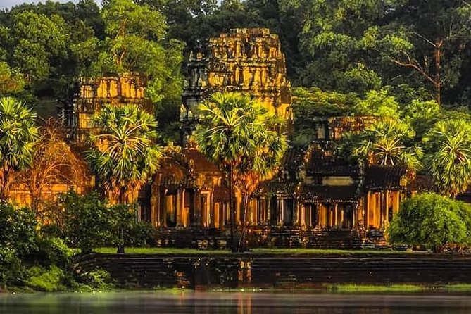 3-Day Tour(Unforgettable Angkor Temple Complex, Banteay Srei& Floating Village) - Day 2: 4:30am Angkor Wat sunrise plus Roluos temples