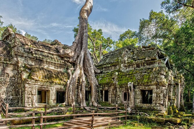 5 Must-See Temples With Private Guided Tour - Stop 1: Angkor Wat in About 45 Minutes