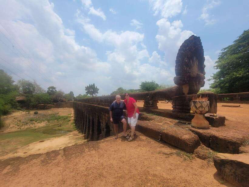An Unforgettable Road Trip from Phnom Penh to Siem Reap - What to Bring (and What to Skip) for a Heat-Plus-Market Day