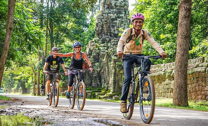 Angkor Bike tour & Gondola Sunset Boat - Siem Reap Countryside on Two Wheels: Rice Fields and Ancestral Plots