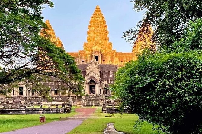 Angkor Full Day Tour All The Main Temples - Angkor Wat Main Temples: Big Carving Focus and the Midday Rhythm