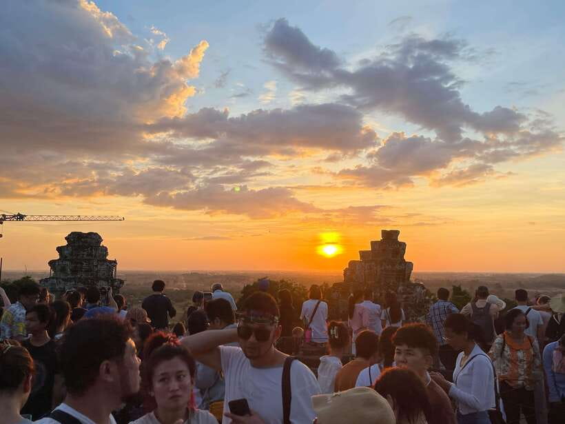 Angkor Highlights and Sunset Tour - Lunch timing: plan for food so the afternoon stays fun