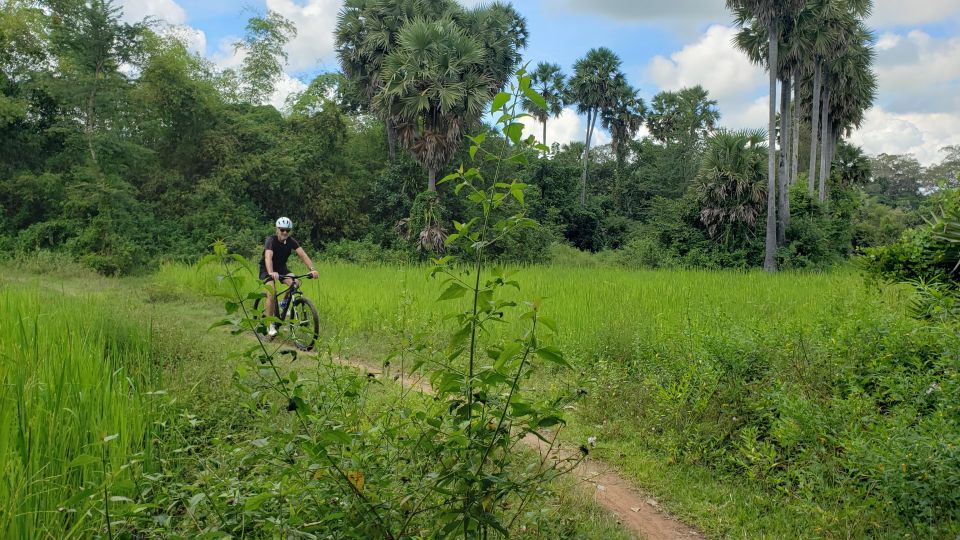 Angkor Jungle Biking Adventure Private Cycling Tour - Bikes, Sizes, and Who This Tour Fits Best
