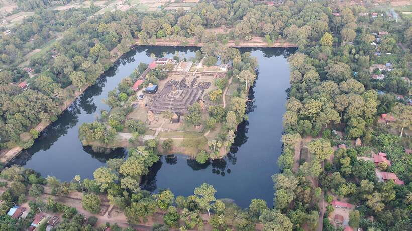 Angkor Stunning Hot Air Balloon - Why the Angkor balloon ride works so well over Bakong