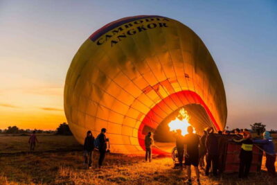 Angkor Stunning Hot Air Balloon - Sunrise vs Sunset: Timing Your Best Light