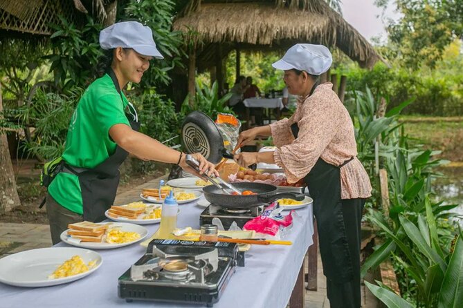 Angkor Sunrise Small Group Tour Inclusive Breakfast and lunch - Private-group comfort: guide, driver, and the A/C buffer