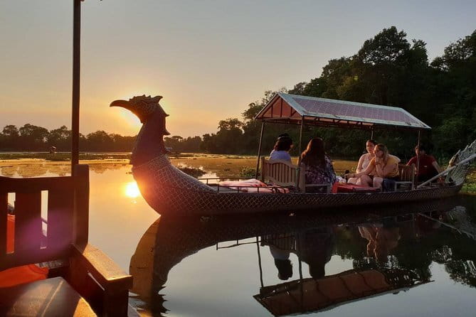 Angkor Sunset & Gondola Ride By Jeep - Getting started: 2:30 PM pickup and a relaxed 7 PM finish