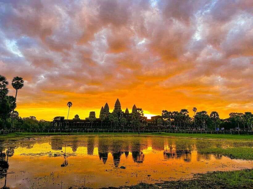 Angkor Wat 1 Day with Sunrise Combined tour with (Tuk Tuk) - Ta Prohm and Banteay Kdei: Tomb Raider Energy, Then Cooler Air