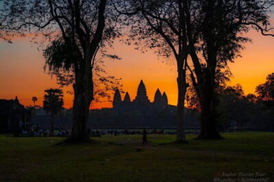 Angkor Wat 2 Days and a Half Temples & Tonle Sap-Small Group Tour - Meet Sak and Mao: What Small-Group Guidance Adds