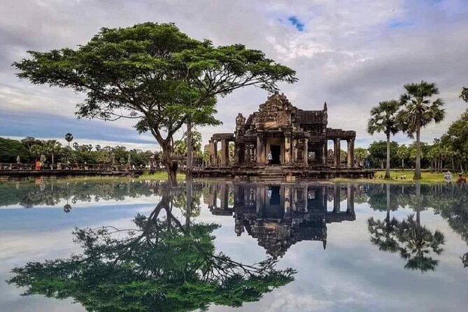 Angkor wat and Small group temples Full day tours - Angkor Thom and the Bayon Faces: City-Scale in About 2 Hours