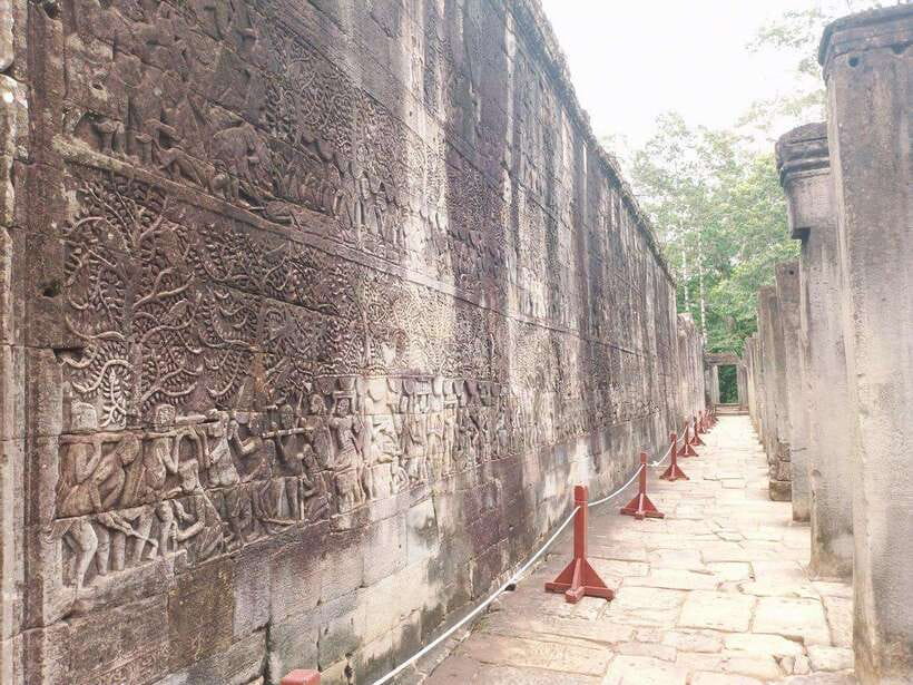 Angkor Wat, Angkor Thom, and Ta Prohm Day Trip with Sunset - Pimean Akas and the Terrace of the Leper King