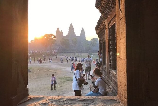 Angkor Wat at Sunrise - Dress Code and the One Date That Changes the View