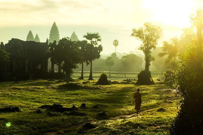 Angkor Wat & Banteay Srei 1-Day Tour - Price and value: $130 tour plus the Angkor Pass fee
