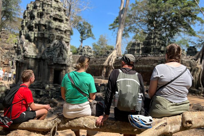 Angkor Wat Bike Tour with Lunch Included - Angkor Thom From East Gate to Bayon at 2:00