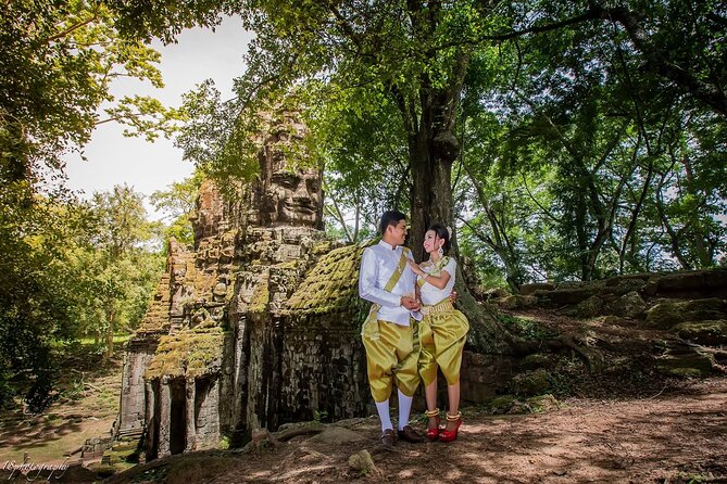 Angkor Wat Full-Day Sunrise & Sunset Private Tour All Interesting Major Temples - Angkor Thom essentials: Victory Gate and Bayon’s 196 faces