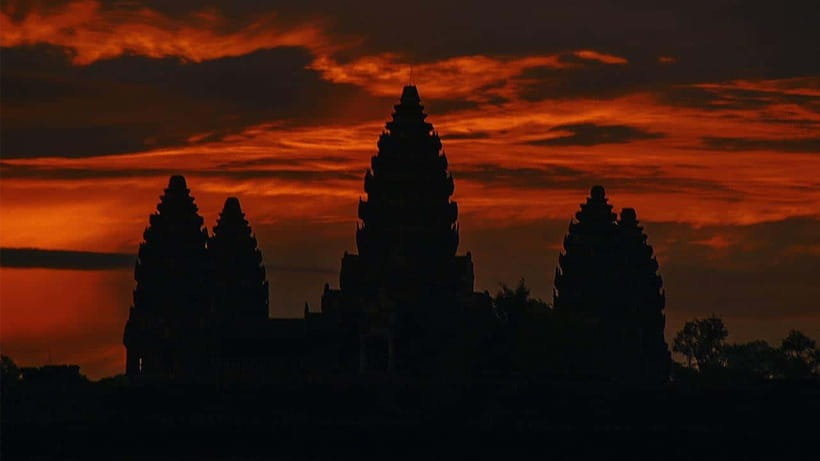Angkor Wat Guided Sunrise Tour - Sunrise logistics: why 4.45am changes the whole day