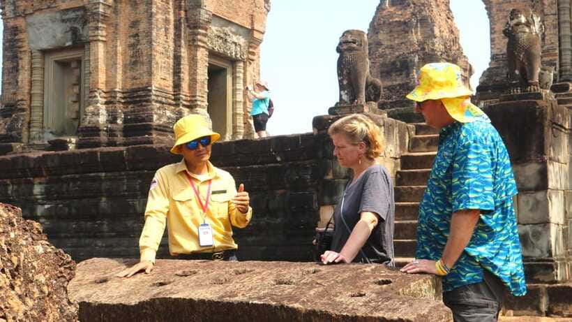 Angkor Wat: Highlights and Sunrise with Spanish Guide - Srah Srang Break: Poolside Rest Without Losing Momentum