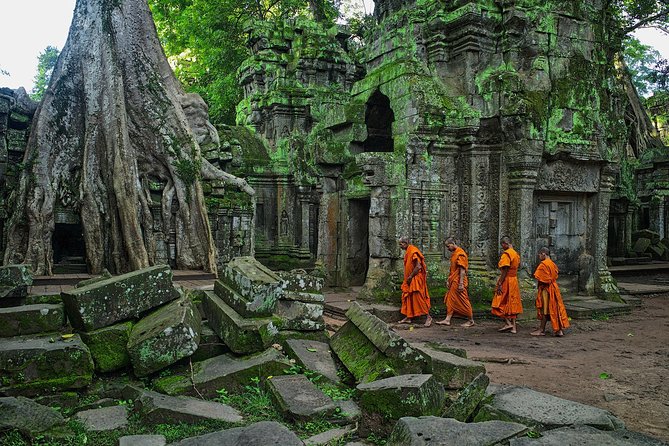 Angkor Wat Private Tour with English Speaking Driver, NO guide - Dress code and timing: what you must wear to avoid problems