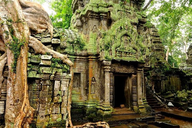 Angkor Wat Private Tour with English Speaking Driver, NO guide - Stop 1: Angkor Wat for about 3 hours (your main focus block)