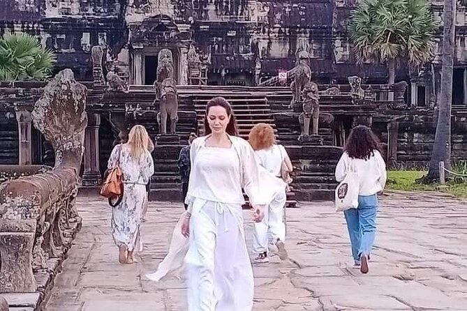 Angkor Wat Shared Tours from Siem Reap Angkor Airport (SAI) - Bayon and Angkor Thom’s South Gate: 54 towers and 216 smiling faces