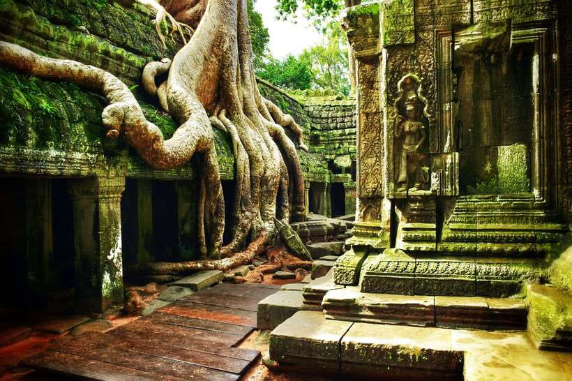 Angkor Wat: Small-Group Tour with Balloon Ride and Lunch - Balloon over Angkor: 10 minutes up, 200 meters max, and weather rules