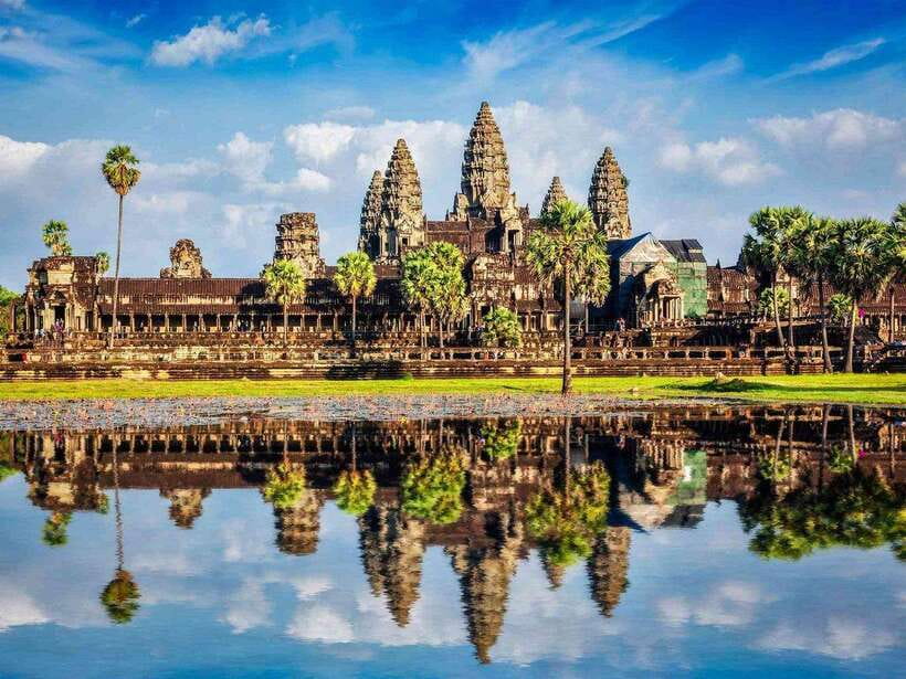 Angkor Wat Small Tour With Private Tuk Tuk - Angkor Wat first: setting the tone for your entire day