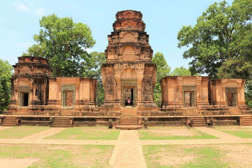 Angkor Wat: Sunrise 2.5 Days with Tonle Sap Lake Tour - Why this 2.5-day format feels efficient in Siem Reap
