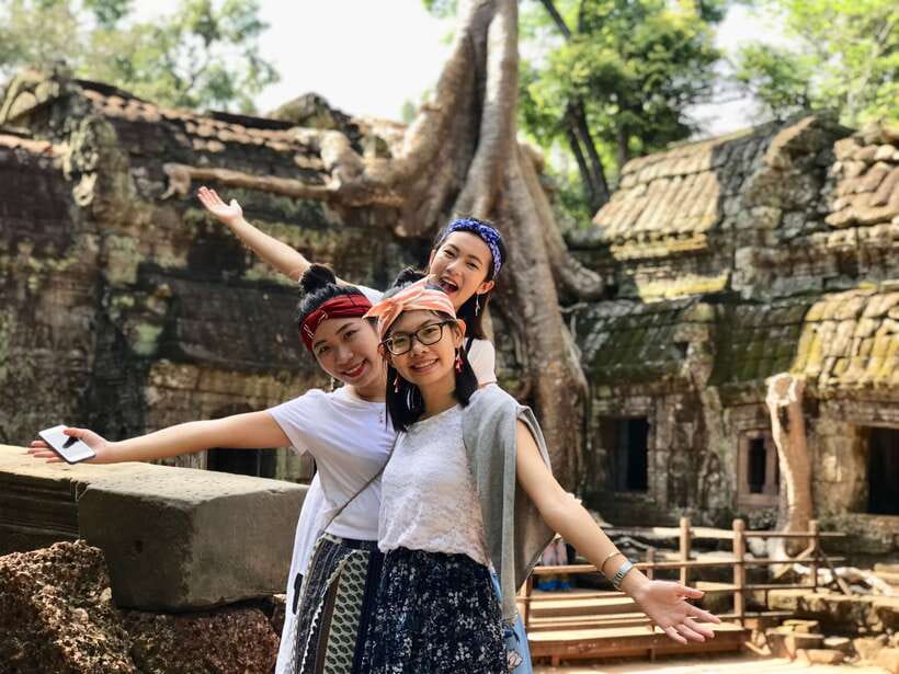 Angkor Wat Sunrise, Banteay Srei, Bayon & Ta Prohm Temple - Pre Rup’s 6 large towers: a mountain-temple view stop