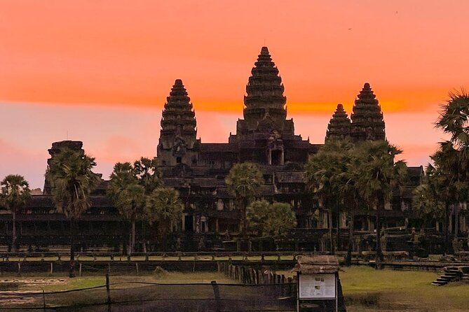 Angkor Wat Sunrise Experience – Ultimate 1-Day Guided Temple Tour - Angkor Thom and Bayon: how to handle a compact schedule