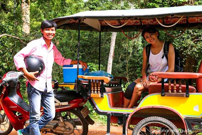 Angkor Wat Sunrise Private Tour via Tuk Tuk from Siem Reap - Angkor Thom South Gate: a fast hit with big visual payoff