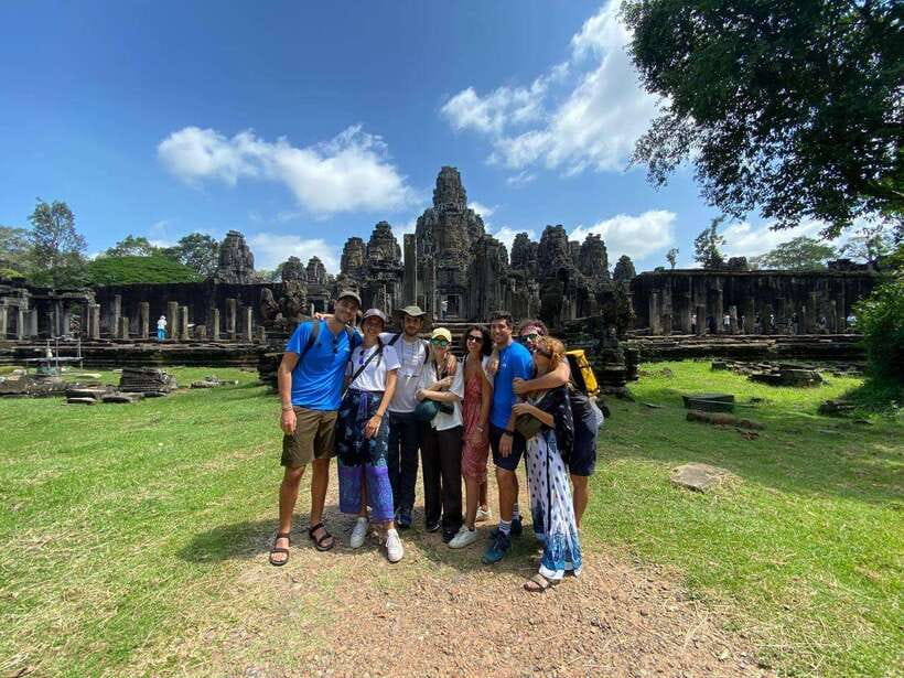 Angkor Wat Sunrise Shared Tours: Bayon-Ta Prohm-Banteay Srei - Sunrise Angkor Wat plus the best-known temples in one day
