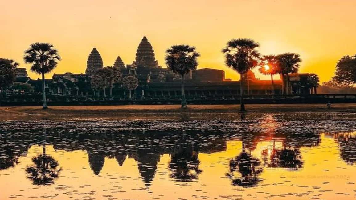 Angkor Wat Sunrise Tour Half-Day (Join-In-Tour) - Pickup, minivan ride, and the small-group advantage