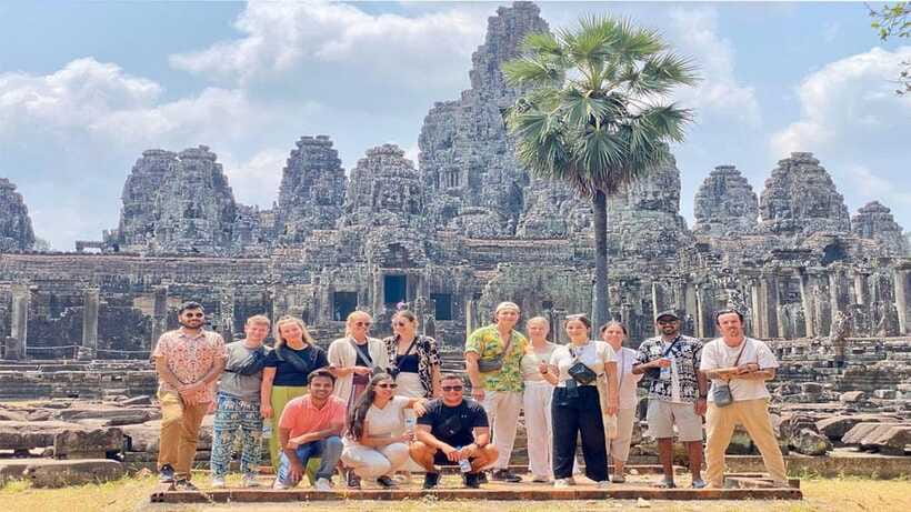 Angkor Wat Sunset In Private and Small-In-Group - Small-group comfort: transport, water, towels, breakfast