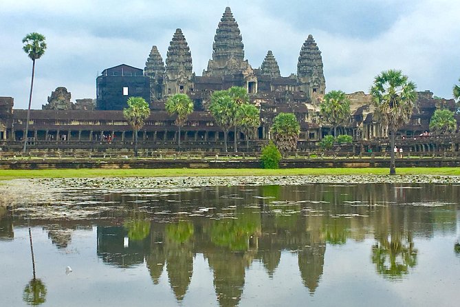 Angkor Wat, Ta Promh, Banteay Srei, Bayon temples Private Tour - Ta Prohm: the jungle-overgrown temple that makes history feel alive