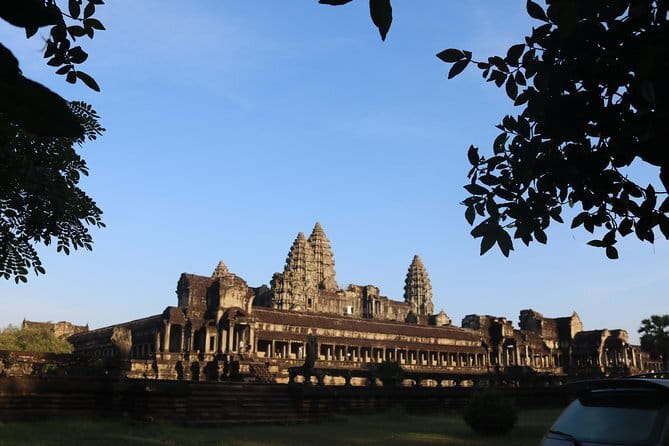 Angkor Wat Tour deutsch - Sonnenaufgang | Private Führung - Tickets, the Angkor Pass, and the mobile ticket note