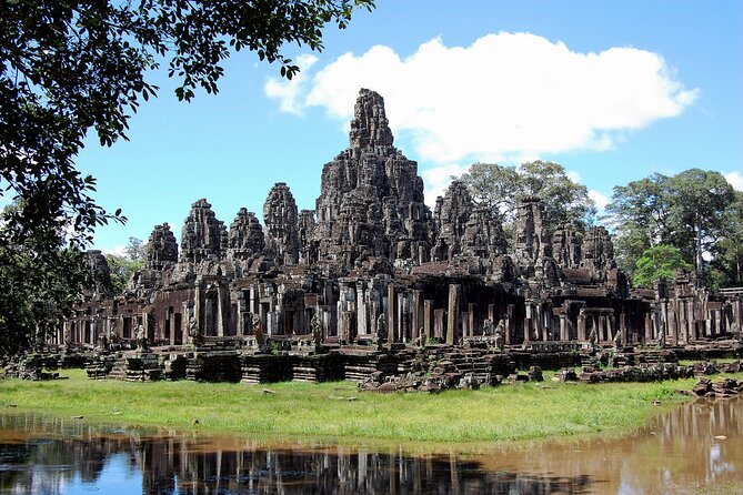 Angkor Wat Tour, Explore The Main Temples With Tour Guide - Bayon and Angkor Thom: faces, towers, and the center of the action