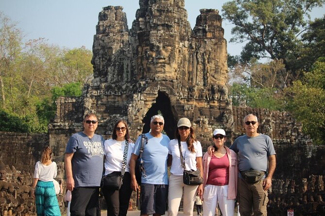 Angkor Wat Tour, Explore The Main Temples With Tour Guide - Tonle Om Gate: finishing with a big entrance moment