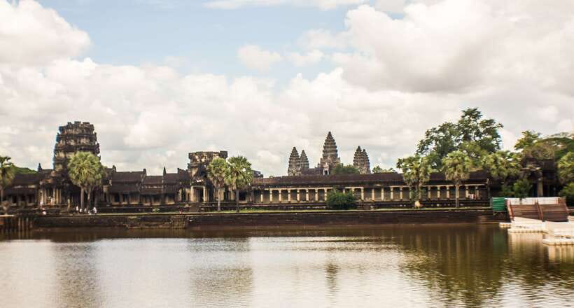 Angkor Wat: Tuk Tuk and Walking Tour - Lunch reality: plan for a real break, not a quick bite