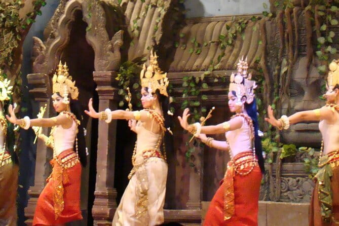 Apsara Dance Performance Including Buffet Dinner and Hotel Pickup - Amazon Angkor Restaurant: where the dinner and show happen
