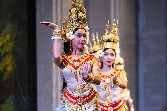 Apsara Theatre Performance include Dinner & hotel pick up - Getting there and back with tuk-tuk at 6:30