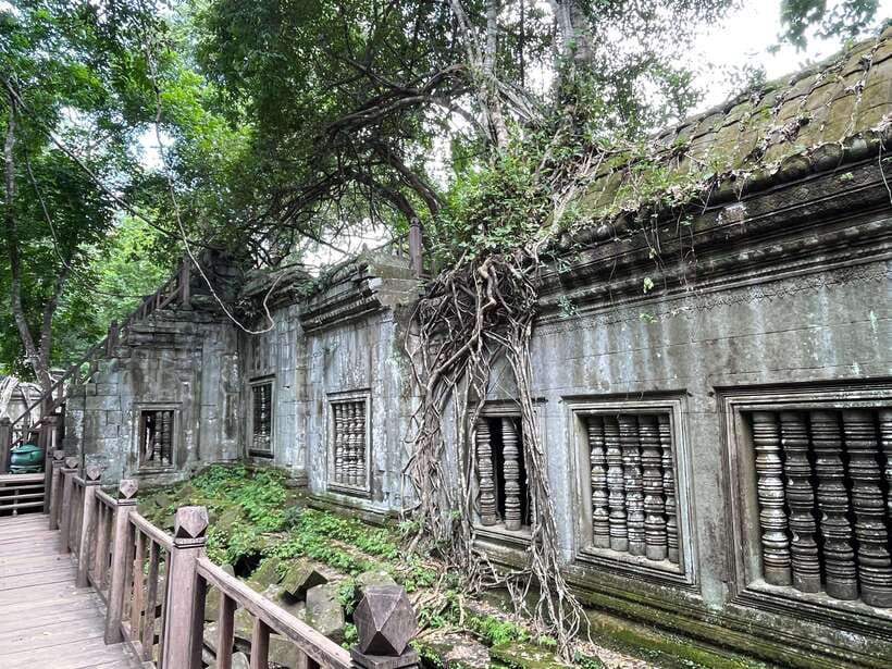 Banteay Srei, Kulen Waterfall & Beng Mealea Small-Group Tour - Peng Chruonh Amazing Cliff: Quick Stop, Real View